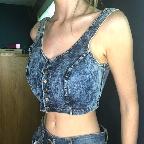 Crop Top - Picture 6 of 6